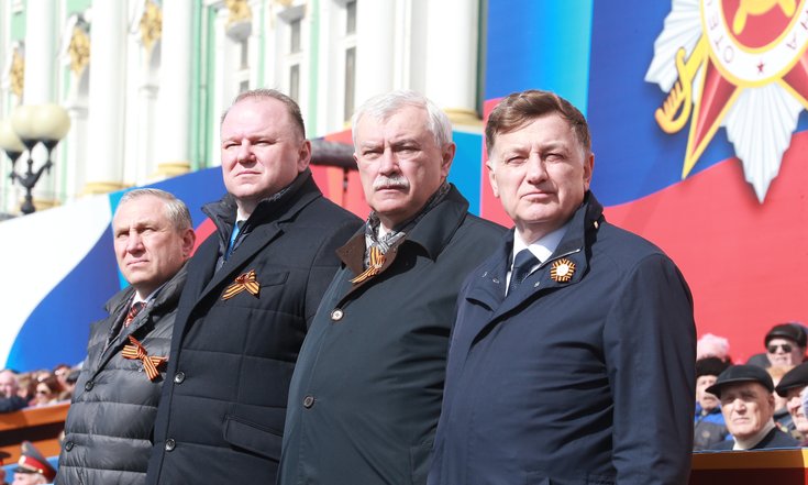 Парад войск на Дворцовой площади