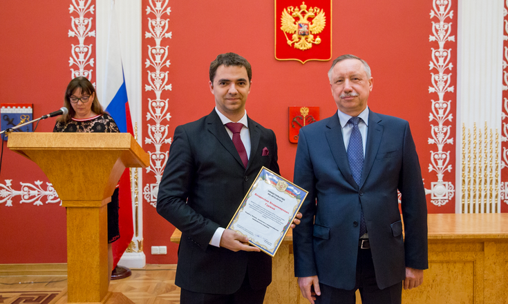 Вручение свидетельств на право получение граната Президента РФ