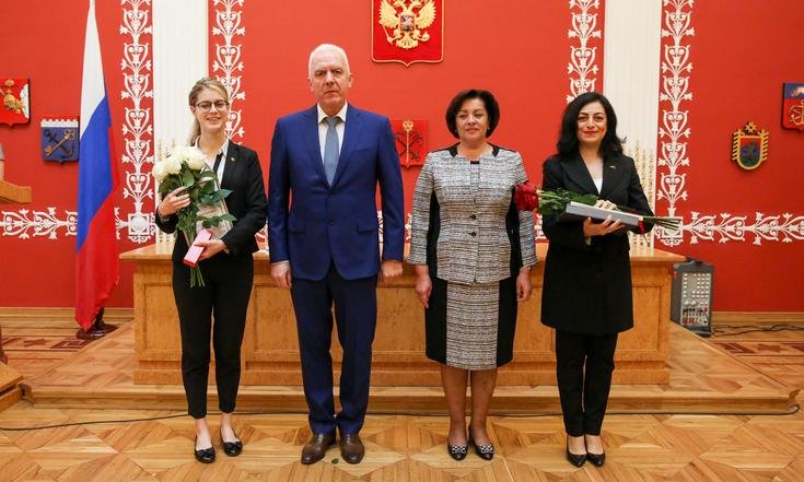 Награждение победителей конкурса сочинений "Я-гражданин России!"