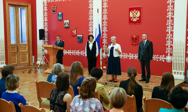 Награждение победителей конкурса сочинений "Я - гражданин России!"