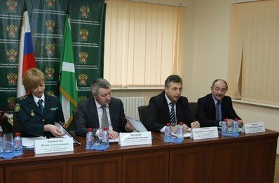 В.Соловьев принял участие в совещании