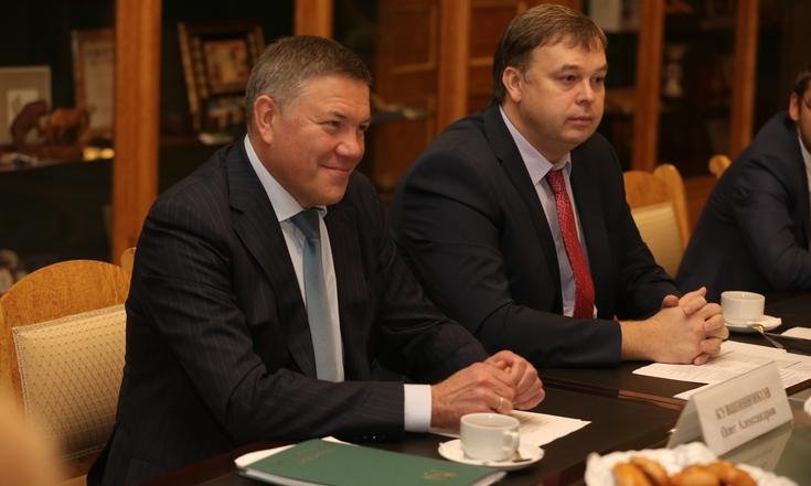 Встреча на Петровской набережной