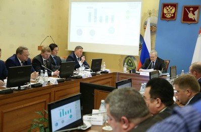 В.Булавин провел совещание по вопросам социально-экономического развития Вологодской области