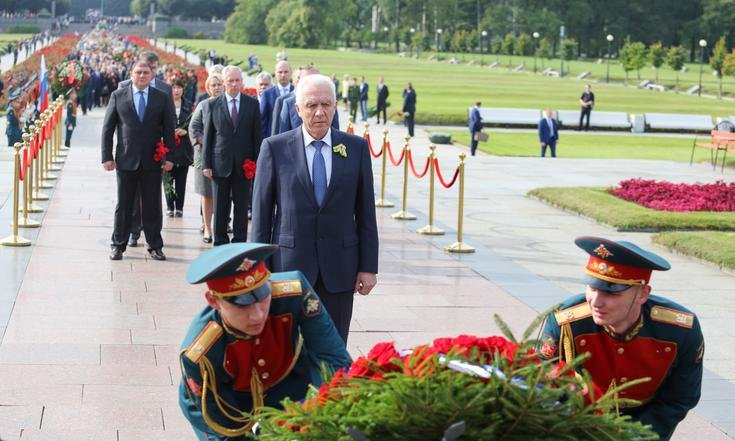 Пискаревское кладбище