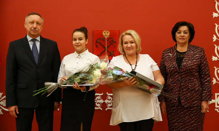 Поздравление победителей конкурса сочинений "Я-гражданин России!"