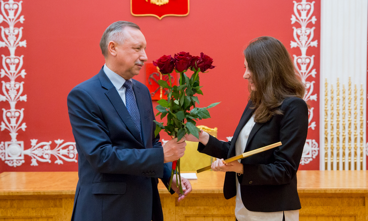 Вручение свидетельств на право получение граната Президента РФ