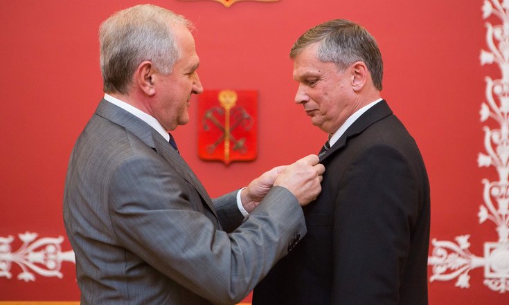 В.Булавин вручил государственные награды