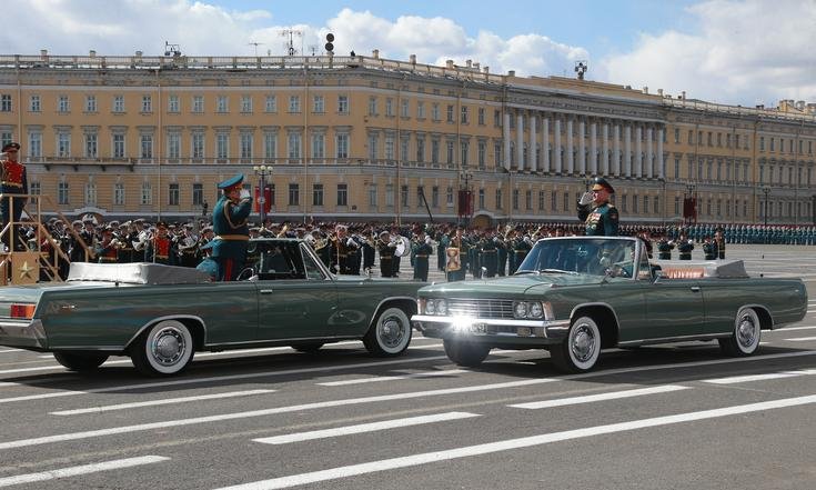 Парад войск на Дворцовой площади