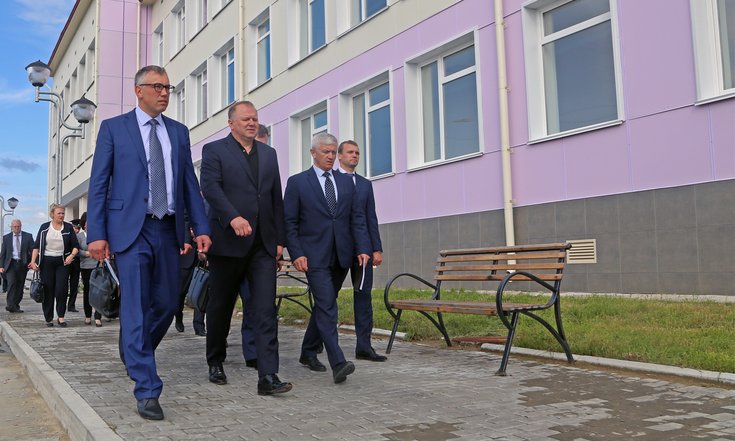 Школа в Красном