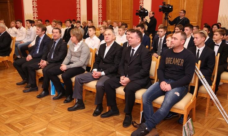 Молодые футболисты