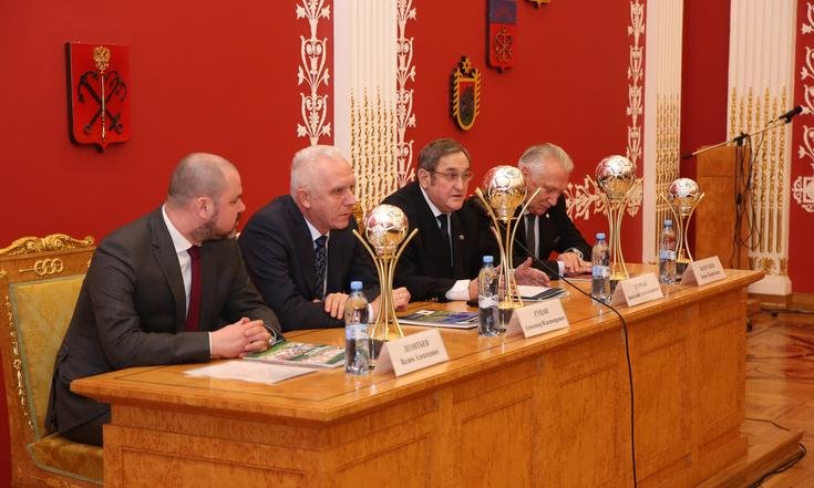 Молодые футболисты