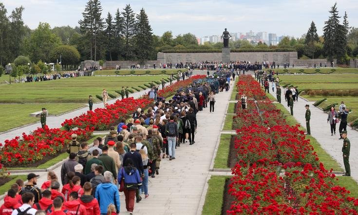 Пискаревское кладбище