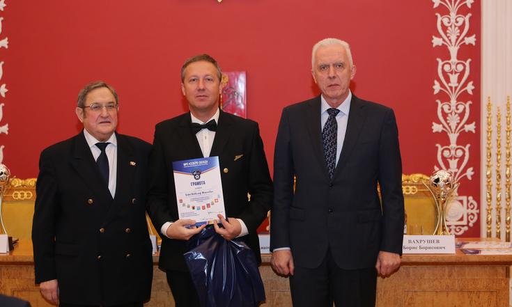 Молодые футболисты