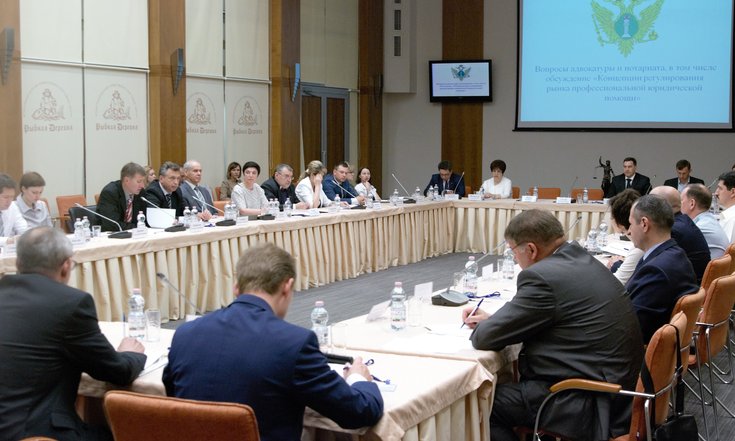 В.Соловьев на совещании