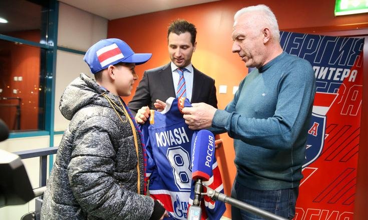 Роман Новаш